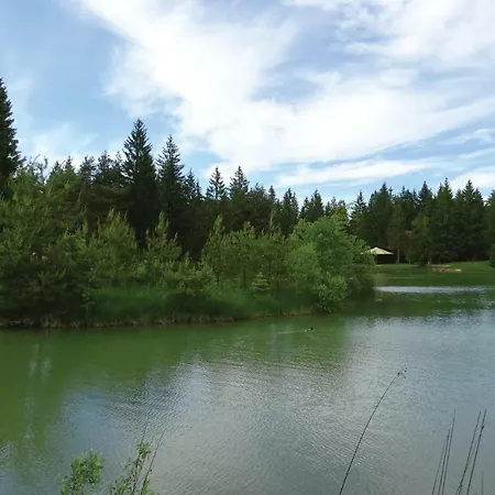 Appartement Stunning In W/ Wifi And 1 Bedrooms Cerknica